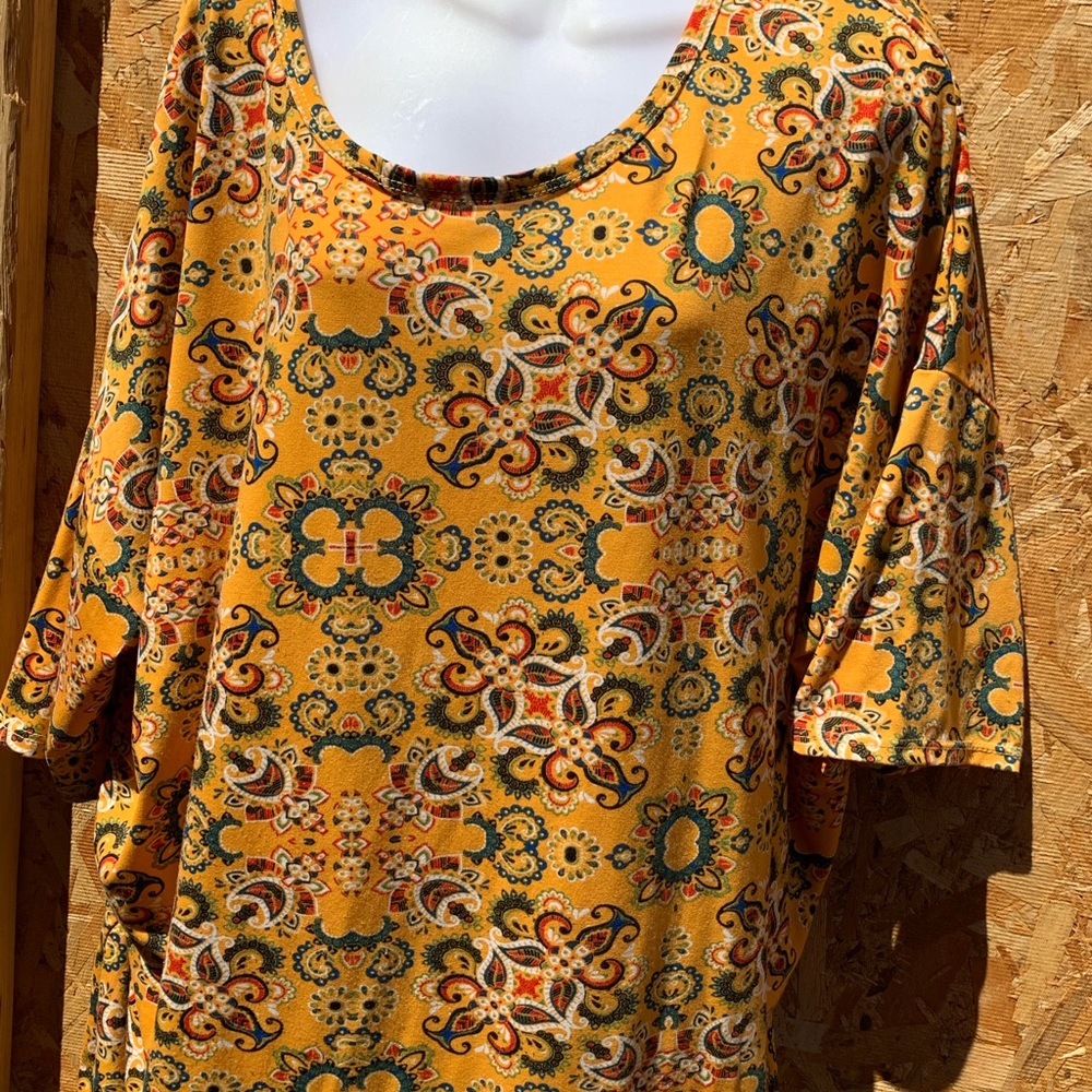 Lule Roe , blouse plus - Picture 2 of 3